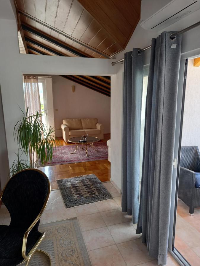 Apartment Preka Palit Exteriör bild